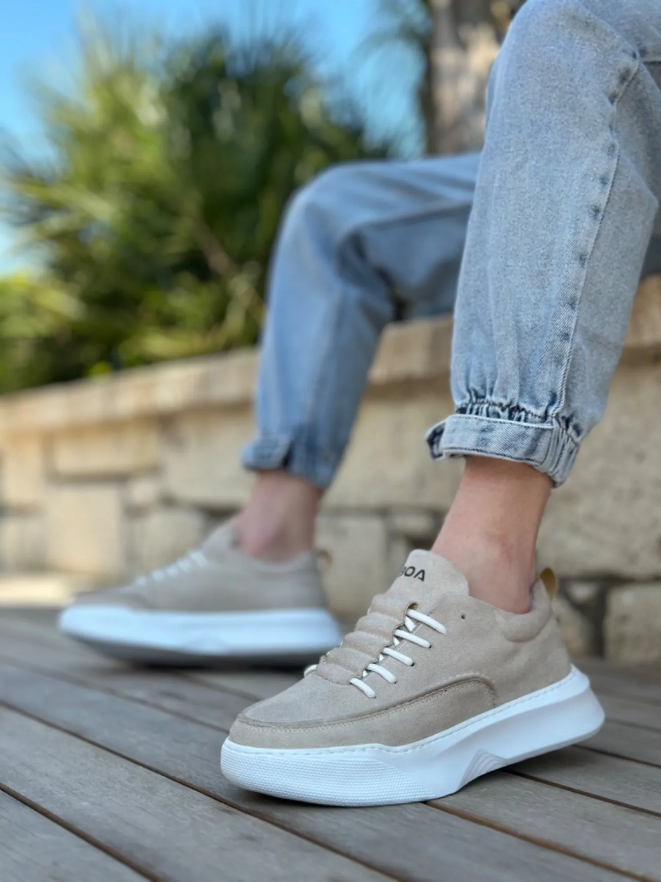 BA0332 Ladder Pattern Lace-Up Men's High Sole Cream Suede Sports Shoes