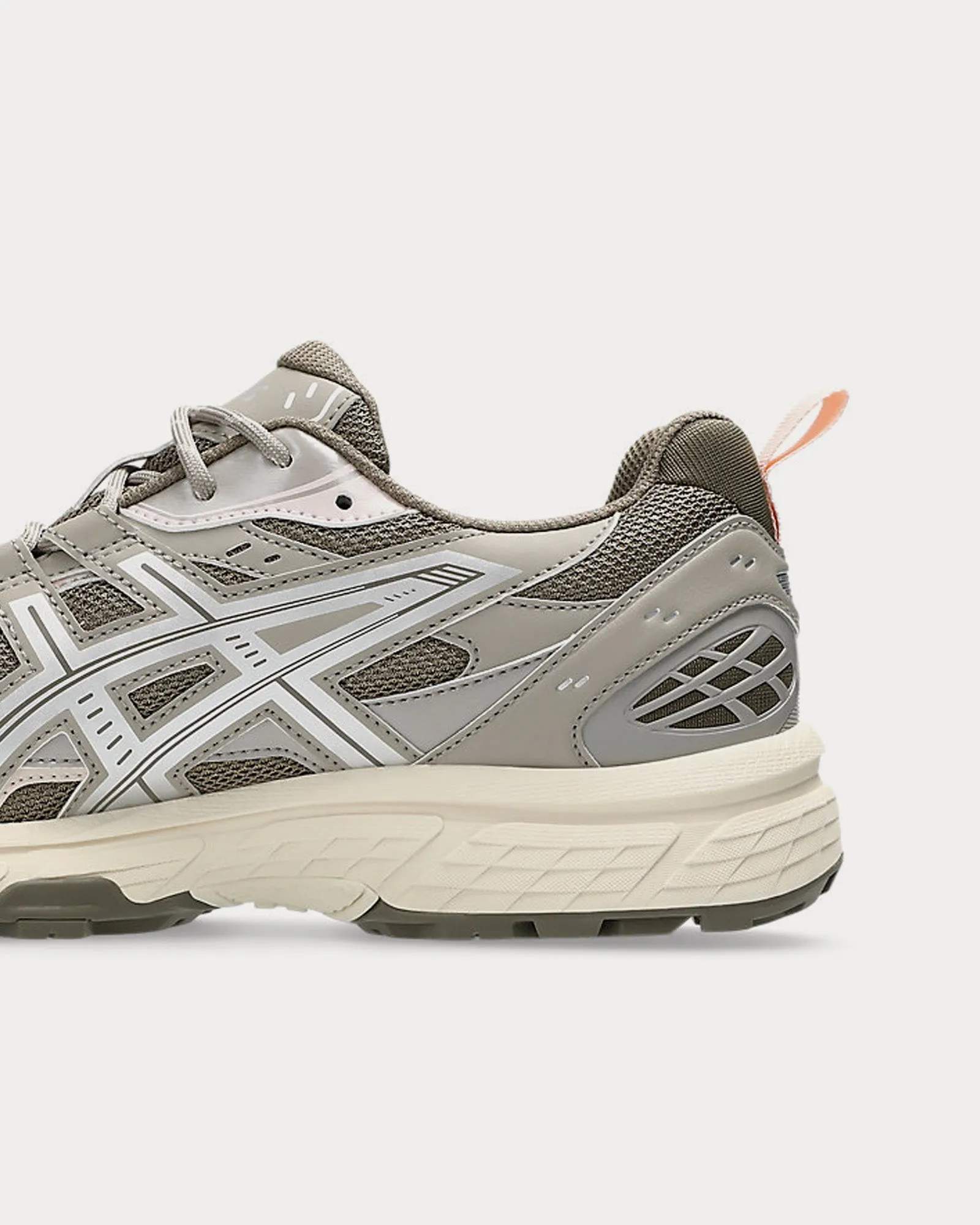 Gel-Nunobiki Dark Taupe / Pure Silver Low Top Sneakers