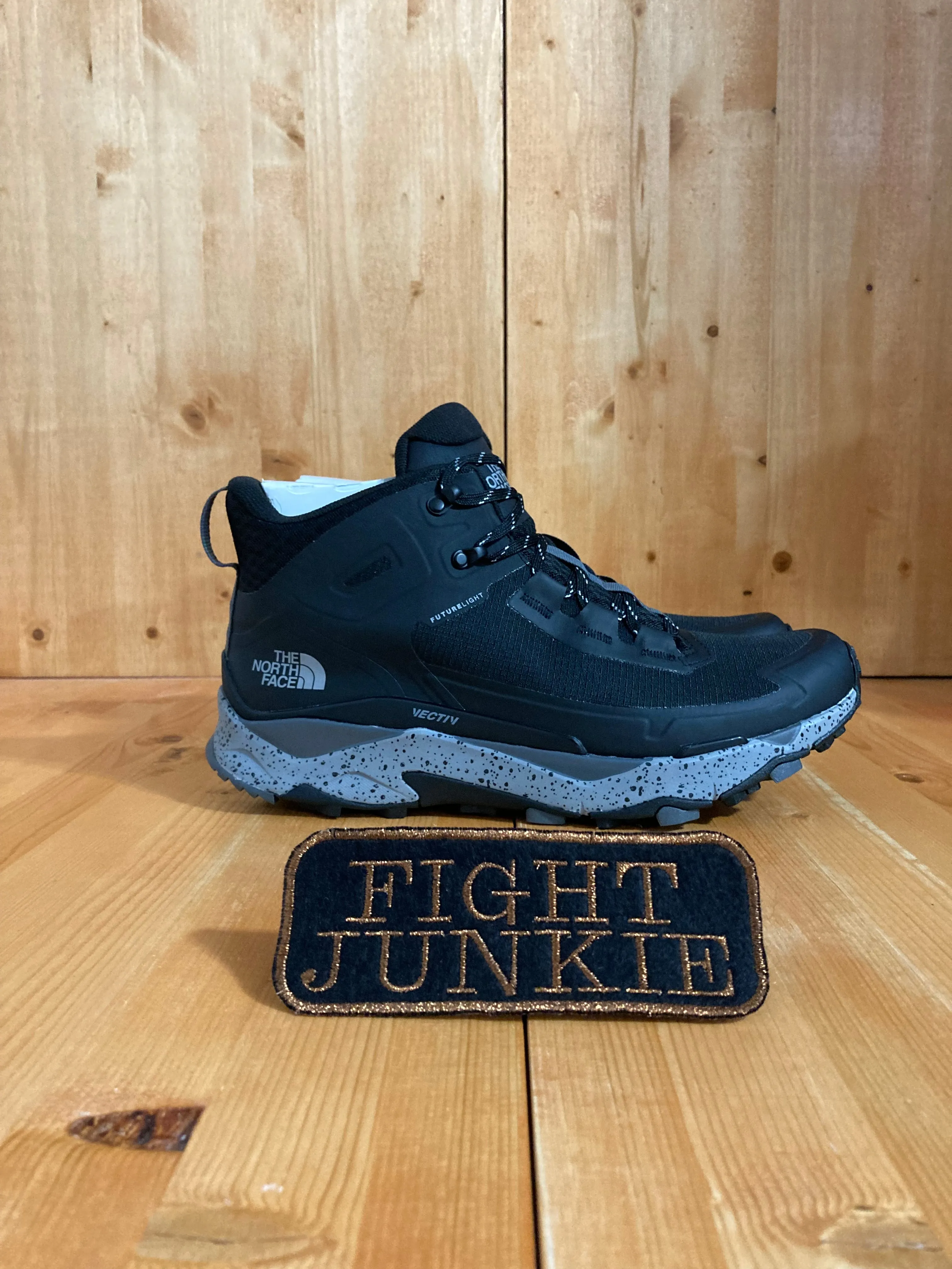 NEW! THE NORTH FACE VECTIV EXPLORIS MID FUTURELIGHT Men Size 10.5 Waterproof Trail Hiking Boots Black & Gray